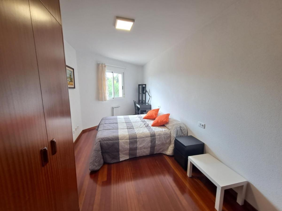 Apartamento Con Vistas, Amplio Y Luminoso Monforte De Lemos Exteriör bild