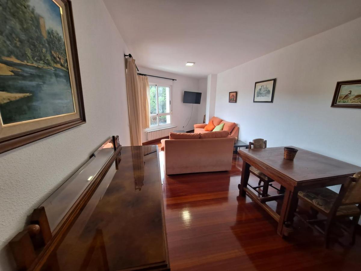 Apartamento Con Vistas, Amplio Y Luminoso Monforte De Lemos Exteriör bild